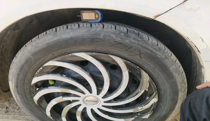 2014 Honda Mobilio 1.5L I-DTEC S, Diesel, Manual, 1,55,509 km, tyre