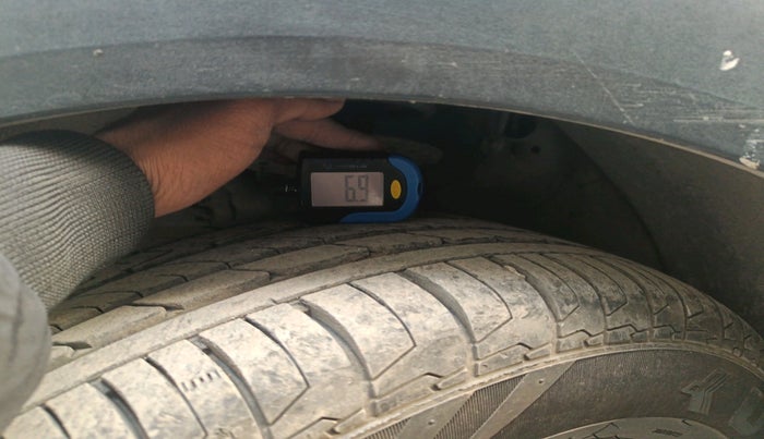 2016 Hyundai Creta SX PLUS 1.6 PETROL, Petrol, Manual, 1,24,593 km, tyre