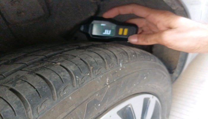 2023 Tata Tiago XT PETROL, Petrol, Manual, 15,325 km, tyre