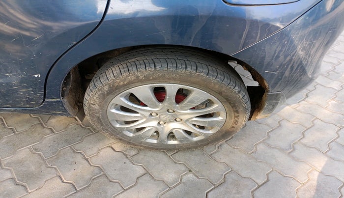 2017 Maruti Baleno ZETA CVT PETROL 1.2, Petrol, Automatic, 44,049 km, tyre