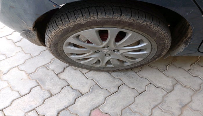 2017 Maruti Baleno ZETA CVT PETROL 1.2, Petrol, Automatic, 44,049 km, tyre