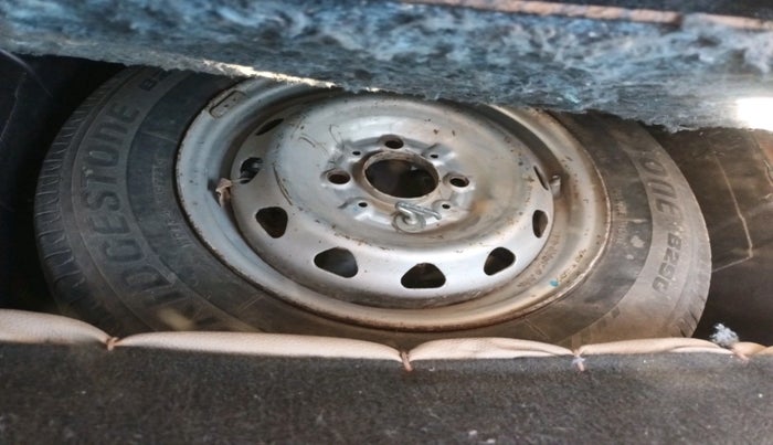 2017 Tata Tiago XM PETROL, Petrol, Manual, 70,594 km, tyre