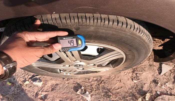 2017 Tata Tiago XM PETROL, Petrol, Manual, 70,594 km, tyre