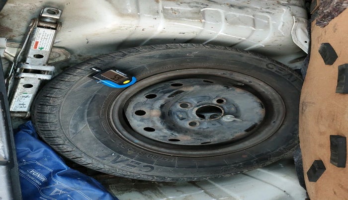 2018 Maruti Alto 800 VXI, Petrol, Manual, 63,645 km, tyre