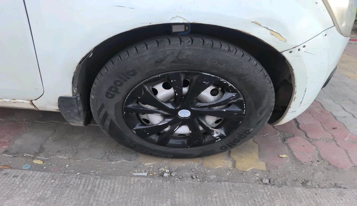 2010 Maruti Ritz VDI, Diesel, Manual, 1,23,456 km, tyre