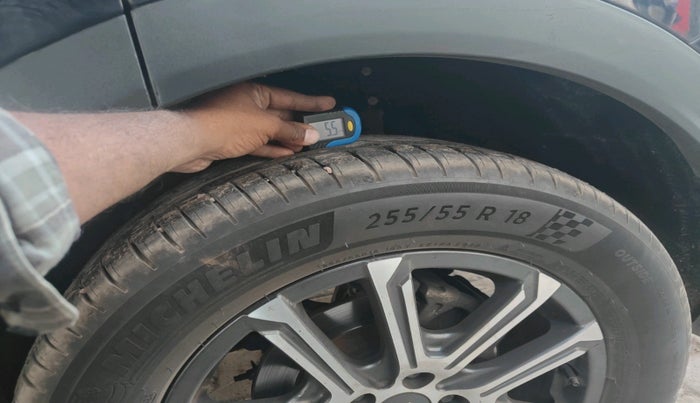 2022 Mahindra XUV700 AX 7 LUXURY D AWD AT 7 STR, Diesel, Automatic, 85,545 km, tyre