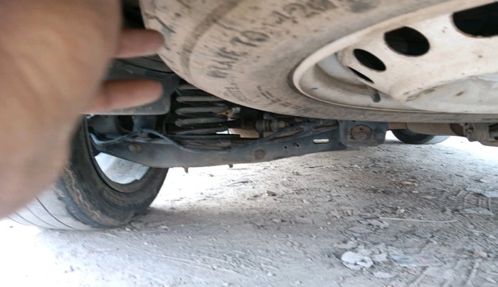 2023 Mahindra XUV700 AX 7 LUXURY D AT 7 STR, Diesel, Automatic, 1,04,251 km, tyre