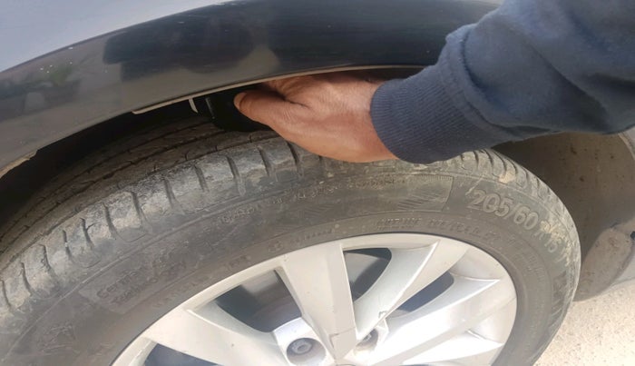 2017 Skoda Octavia 2.0 TDI L&K AT, Diesel, Automatic, 1,15,038 km, tyre