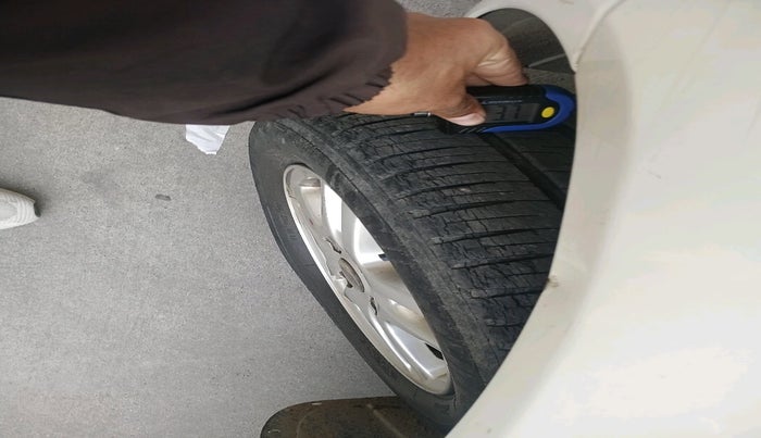 2011 Ford Fiesta Classic SXI 1.6 PETROL, Petrol, Manual, 96,996 km, tyre