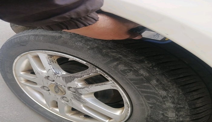 2011 Ford Fiesta Classic SXI 1.6 PETROL, Petrol, Manual, 96,996 km, tyre