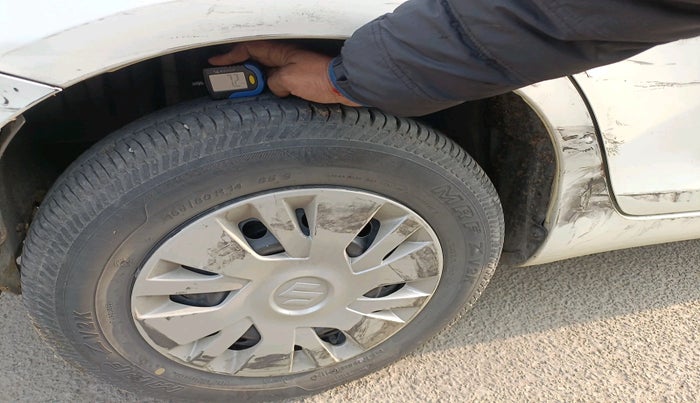 2012 Maruti Swift VXI, Petrol, Manual, 44,811 km, tyre