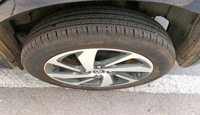 2024 Toyota Glanza G, Petrol, Manual, 12,580 km, tyre