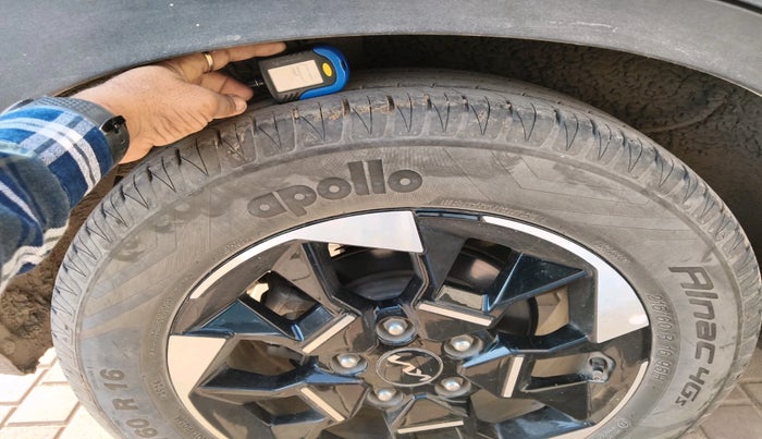 2024 KIA SONET HTX 1.5 AT, Diesel, Automatic, 34,478 km, tyre