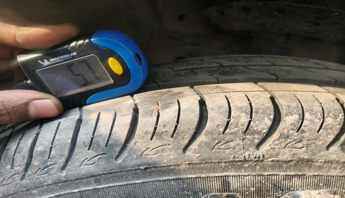 2015 Honda City 1.5L I-VTEC VX, Petrol, Manual, 1,10,575 km, tyre