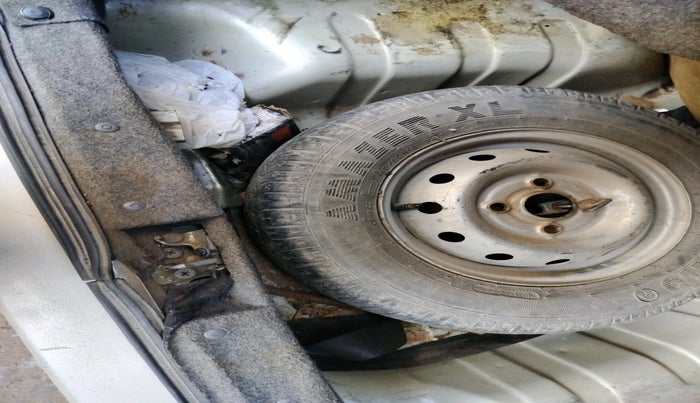 2011 Maruti Alto LXI, Petrol, Manual, 61,579 km, tyre