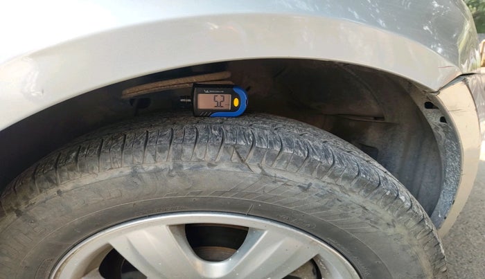 2010 Maruti Swift Dzire ZXI, Petrol, Manual, 94,063 km, tyre