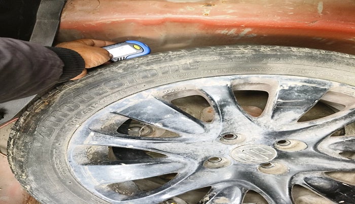 2017 Maruti Baleno ZETA PETROL 1.2, Petrol, Manual, 71,679 km, tyre