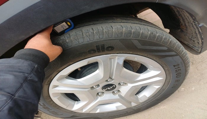 2021 KIA SONET HTK PLUS 1.0 IMT, Petrol, Manual, 61,271 km, tyre