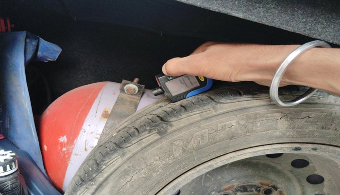 2014 Maruti Wagon R 1.0 VXI, Petrol, Manual, 1,09,004 km, tyre