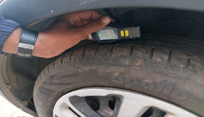 2020 Tata NEXON XM DIESEL, Diesel, Manual, 92,511 km, tyre