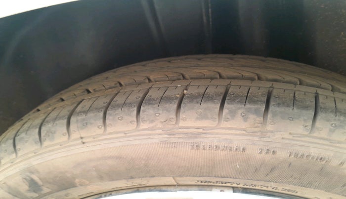 2025 Maruti Ciaz SIGMA 1.5 SHVS MT  PETROL, Petrol, Manual, 5,150 km, tyre