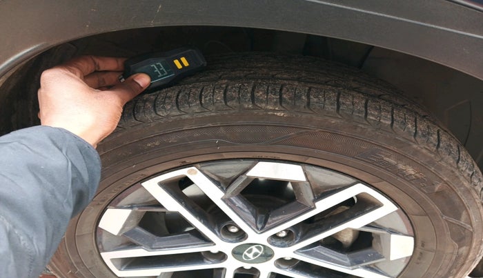 2022 Hyundai VENUE SX (O) 1.5 CRDI, Diesel, Manual, 97,505 km, tyre