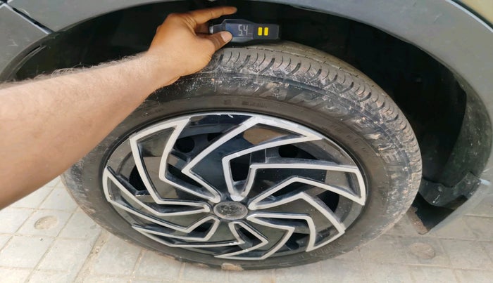 2021 Tata NEXON XMA DIESEL, Diesel, Automatic, 1,40,363 km, tyre