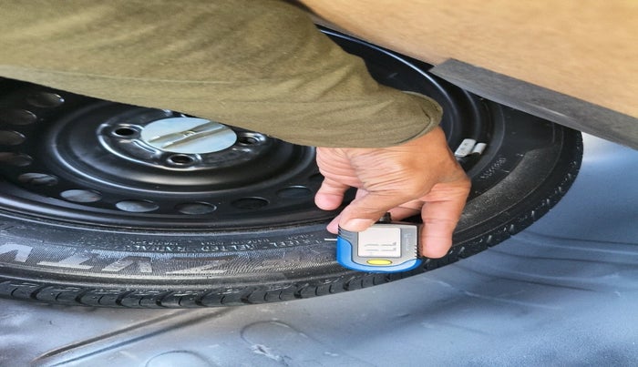 2023 Honda Amaze 1.2L I-VTEC VX, Petrol, Manual, 11,235 km, tyre