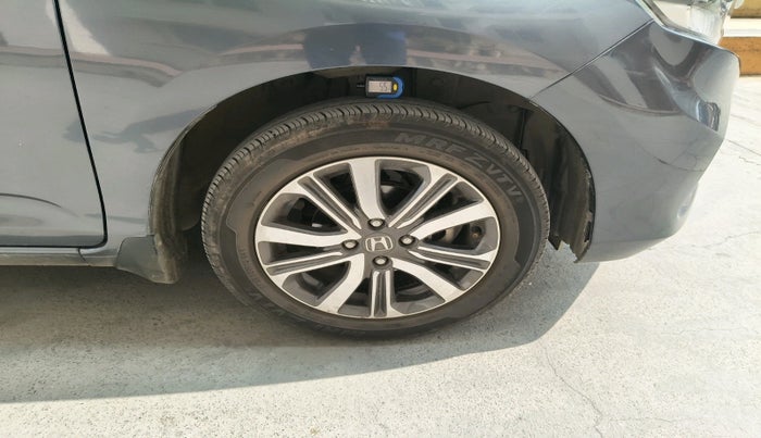 2023 Honda Amaze 1.2L I-VTEC VX, Petrol, Manual, 11,235 km, tyre