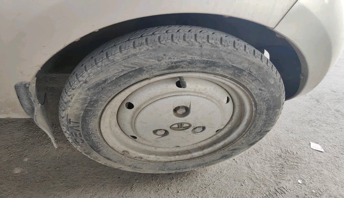 2010 Tata Nano LX, Petrol, Manual, 31,254 km, tyre