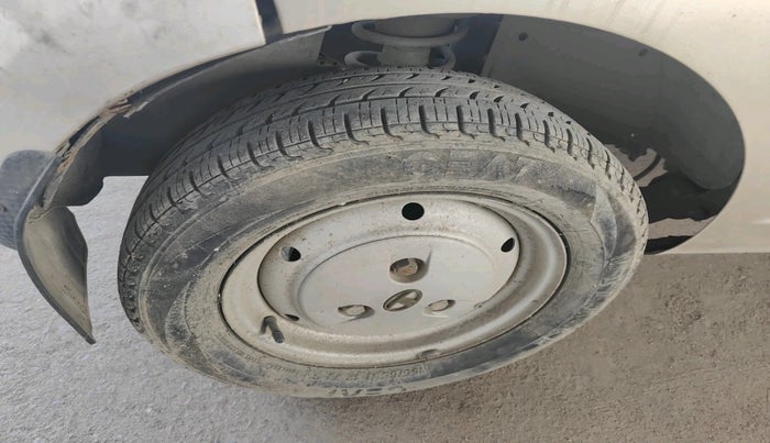 2010 Tata Nano LX, Petrol, Manual, 31,254 km, tyre