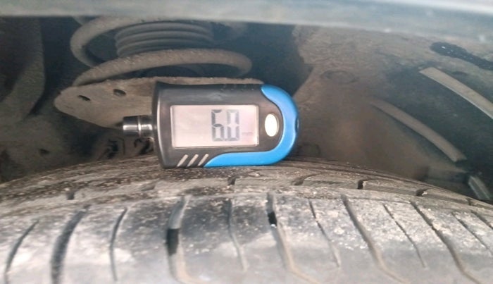 2017 Honda WR-V 1.5L I-DTEC VX MT, Diesel, Manual, 1,65,602 km, tyre