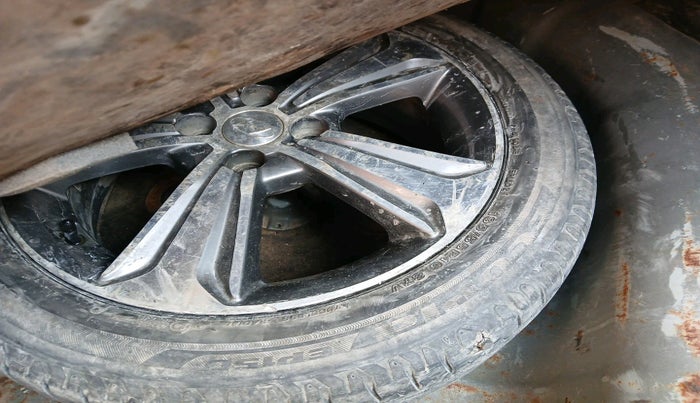 2019 Hyundai Verna 1.6 SX (O) CRDI MT, Diesel, Manual, 58,813 km, tyre