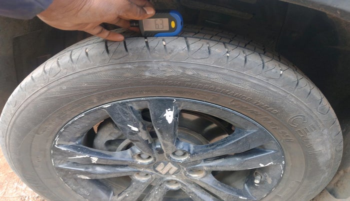 2018 Maruti Vitara Brezza ZDI, Diesel, Manual, 1,59,297 km, tyre