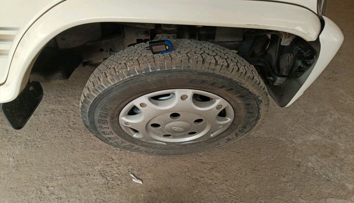 2021 Mahindra Bolero B6 (O), Diesel, Manual, 59,866 km, tyre