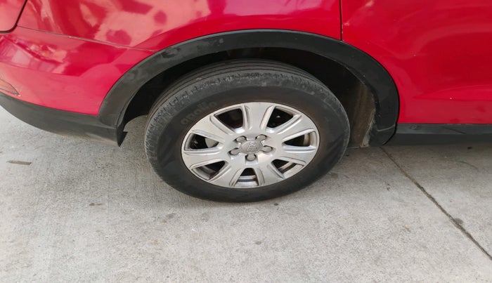 2014 Audi Q3 2.0 QUATTRO TDI AT, Diesel, Automatic, 1,90,000 km, tyre