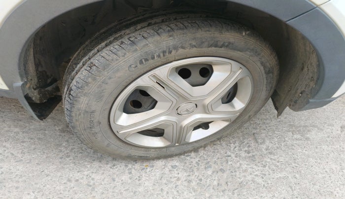 2021 Tata NEXON XM PETROL, Petrol, Manual, 46,837 km, tyre