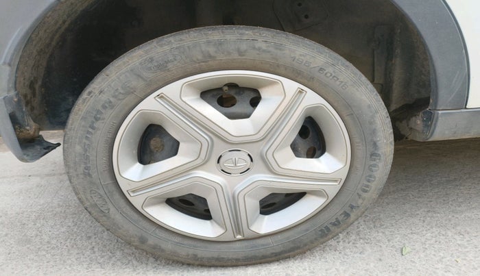 2021 Tata NEXON XM PETROL, Petrol, Manual, 46,837 km, tyre