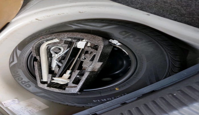 2014 Volkswagen Polo GT TSI AT, Petrol, Automatic, 78,992 km, tyre