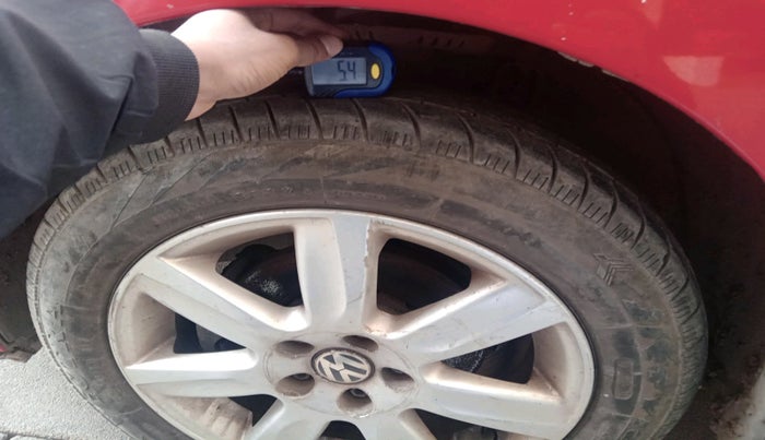 2011 Volkswagen Polo HIGHLINE1.2L, Petrol, Manual, 70,979 km, tyre