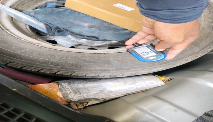 2013 Hyundai i20 MAGNA 1.2, Petrol, Manual, 44,460 km, tyre