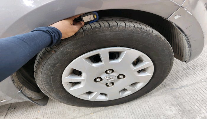 2013 Hyundai i20 MAGNA 1.2, Petrol, Manual, 44,460 km, tyre