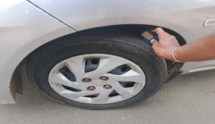 2013 Honda Amaze 1.5L I-DTEC S, Diesel, Manual, 88,759 km, tyre