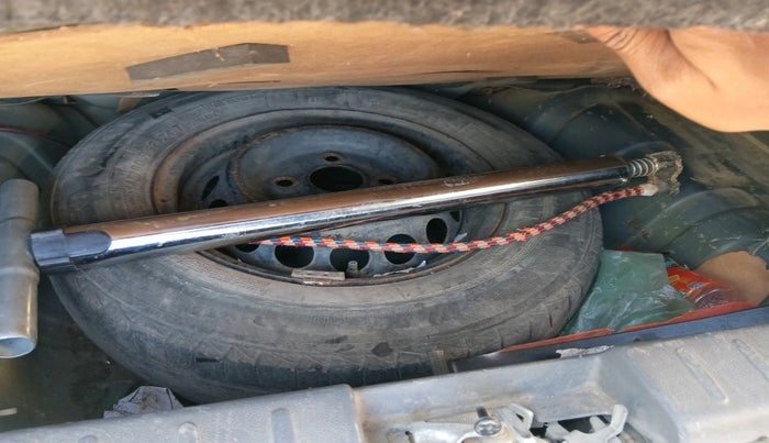 2015 Maruti Alto 800 LXI, Petrol, Manual, 85,748 km, tyre