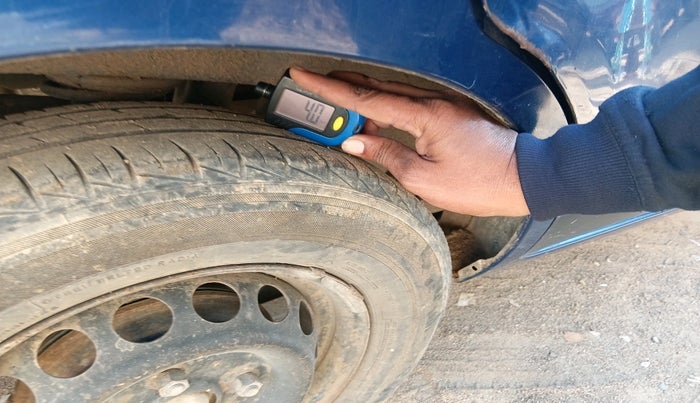 2015 Maruti Alto 800 LXI, Petrol, Manual, 85,748 km, tyre