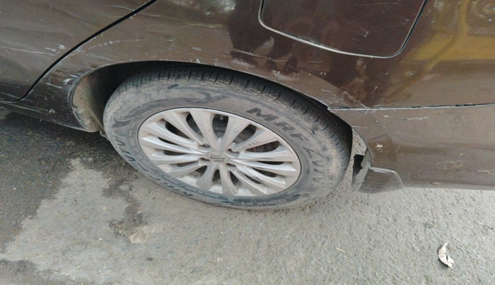 2016 Maruti Ciaz ZDI SHVS, Diesel, Manual, 78,618 km, tyre