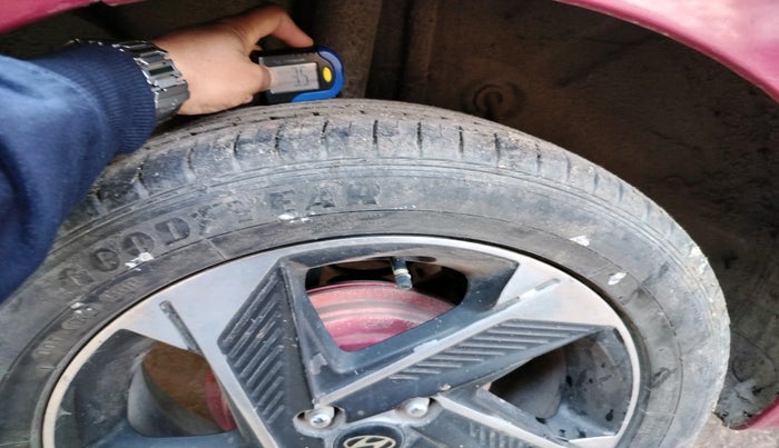 2017 Hyundai Elite i20 SPORTZ 1.2, Petrol, Manual, 60,169 km, tyre