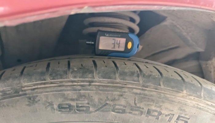 2011 Honda Civic 1.8L I-VTEC V MT, Petrol, Manual, 98,222 km, tyre