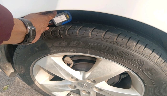 2012 Hyundai New Elantra 1.8 SX MT VTVT, Petrol, Manual, 48,540 km, tyre