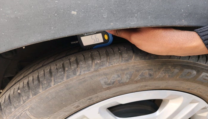 2020 KIA SONET HTK PLUS 1.2, Petrol, Manual, 15,670 km, tyre